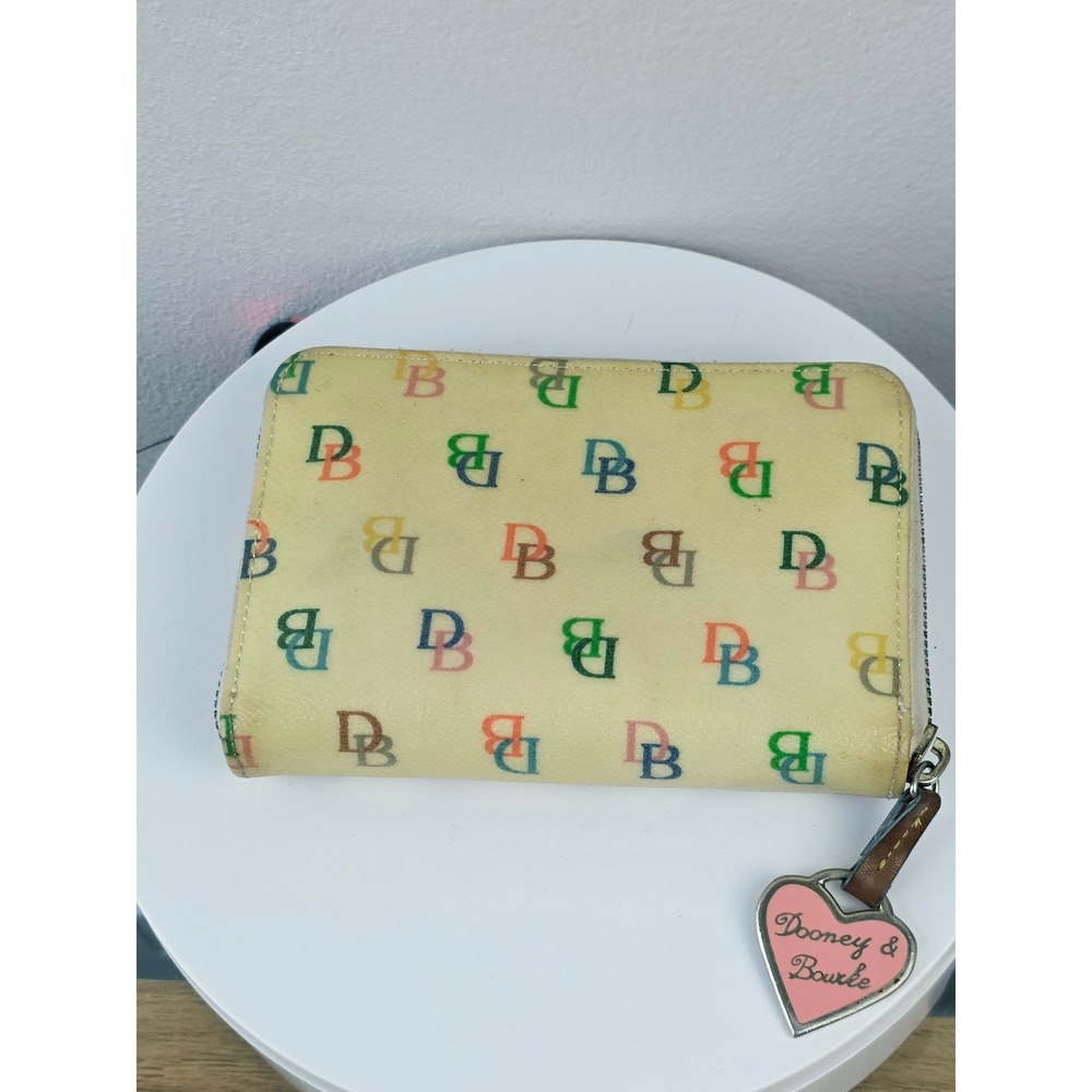 Dooney & Bourke Rainbow Monogram Zip Around Wallet Cream Heart Charm Y2K - Picture 2 of 15